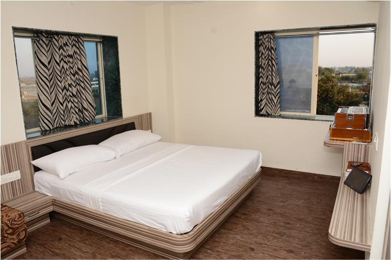 Hotel Siddhant Индаур Экстерьер фото